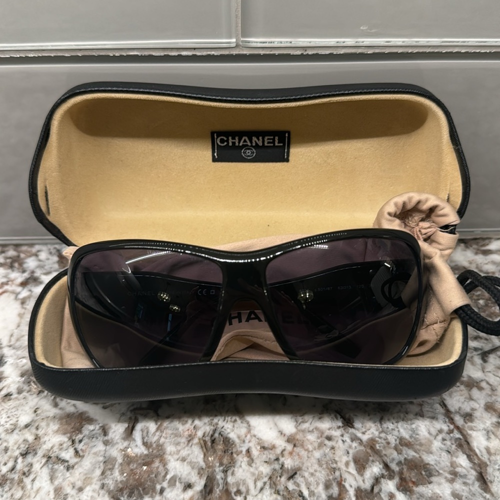 Chanel Sunglasses With Chanel Protective Cover And Chanel Case View 5